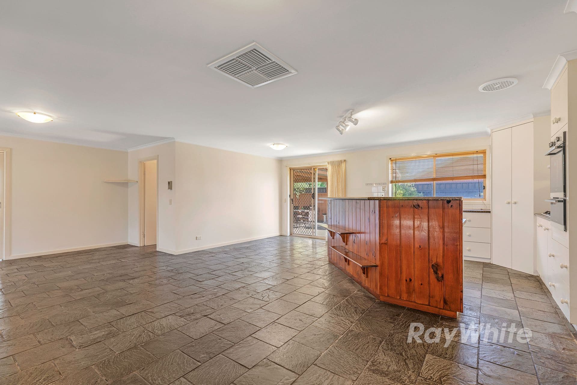 12 Rob Roy Court, Echuca VIC 3564, Echuca - Thumbnail 8