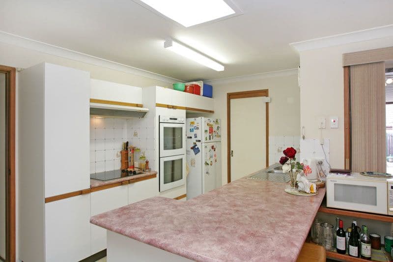 15 Peta Close, BATEAU BAY NSW 2261, Bateau Bay - Thumbnail 2