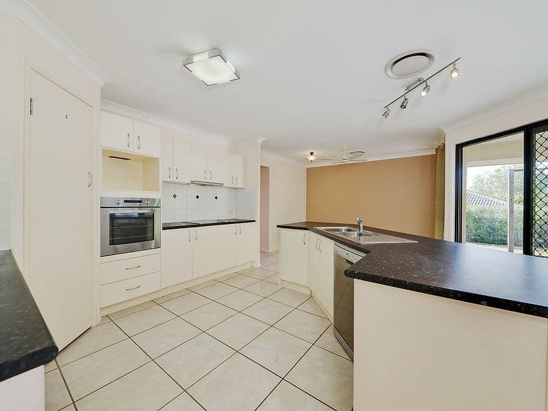 7 Katelyn Court, Cashmere QLD 4500, Cashmere - Thumbnail 2