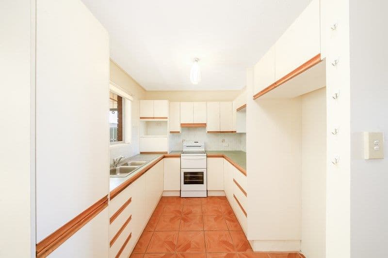 5 Benbow Court, Springwood QLD 4127, Springwood - Thumbnail 3