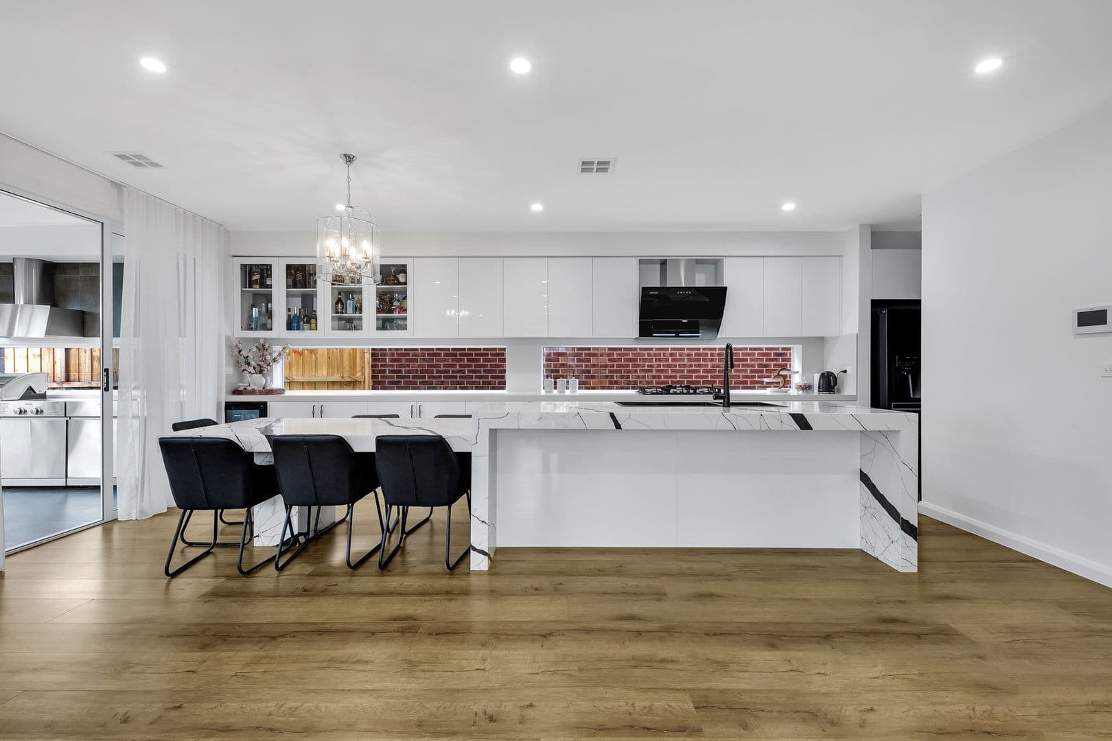 20 Clowes Street, Mickleham VIC 3064, Mickleham - Thumbnail 2