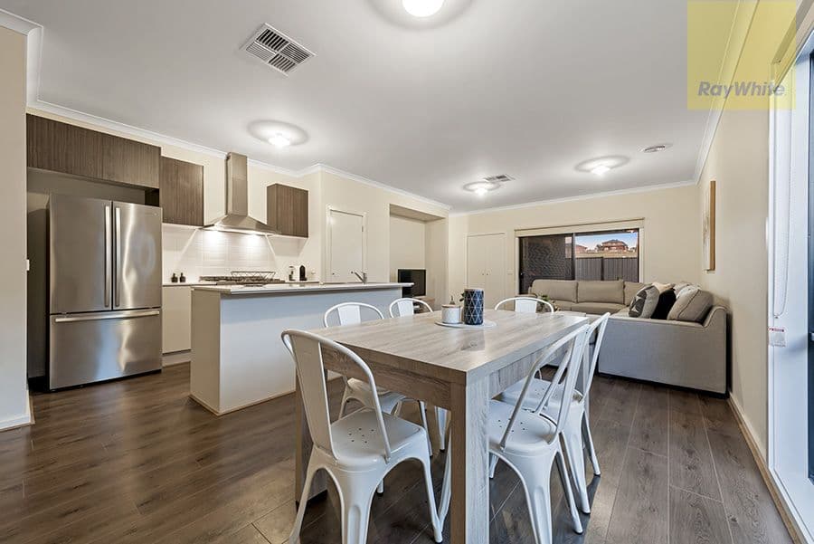 78 Wisteria Avenue, Craigieburn VIC 3064, Craigieburn - Thumbnail 4