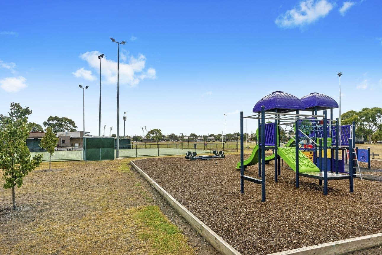 13 Tully Street, East Geelong VIC 3219, East Geelong - Thumbnail 6