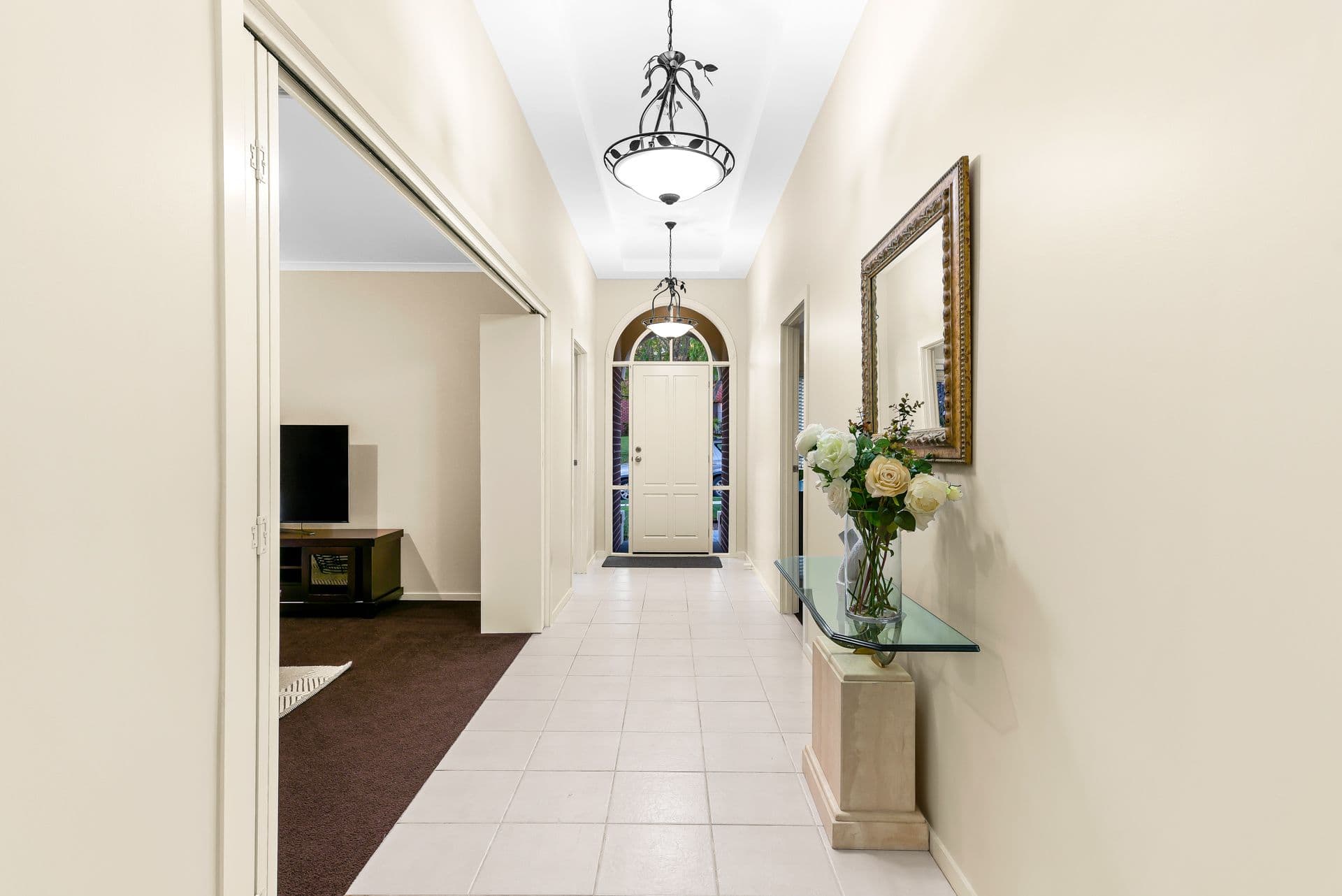 10 Landra Court, Berwick VIC 3806, Berwick - Thumbnail 2