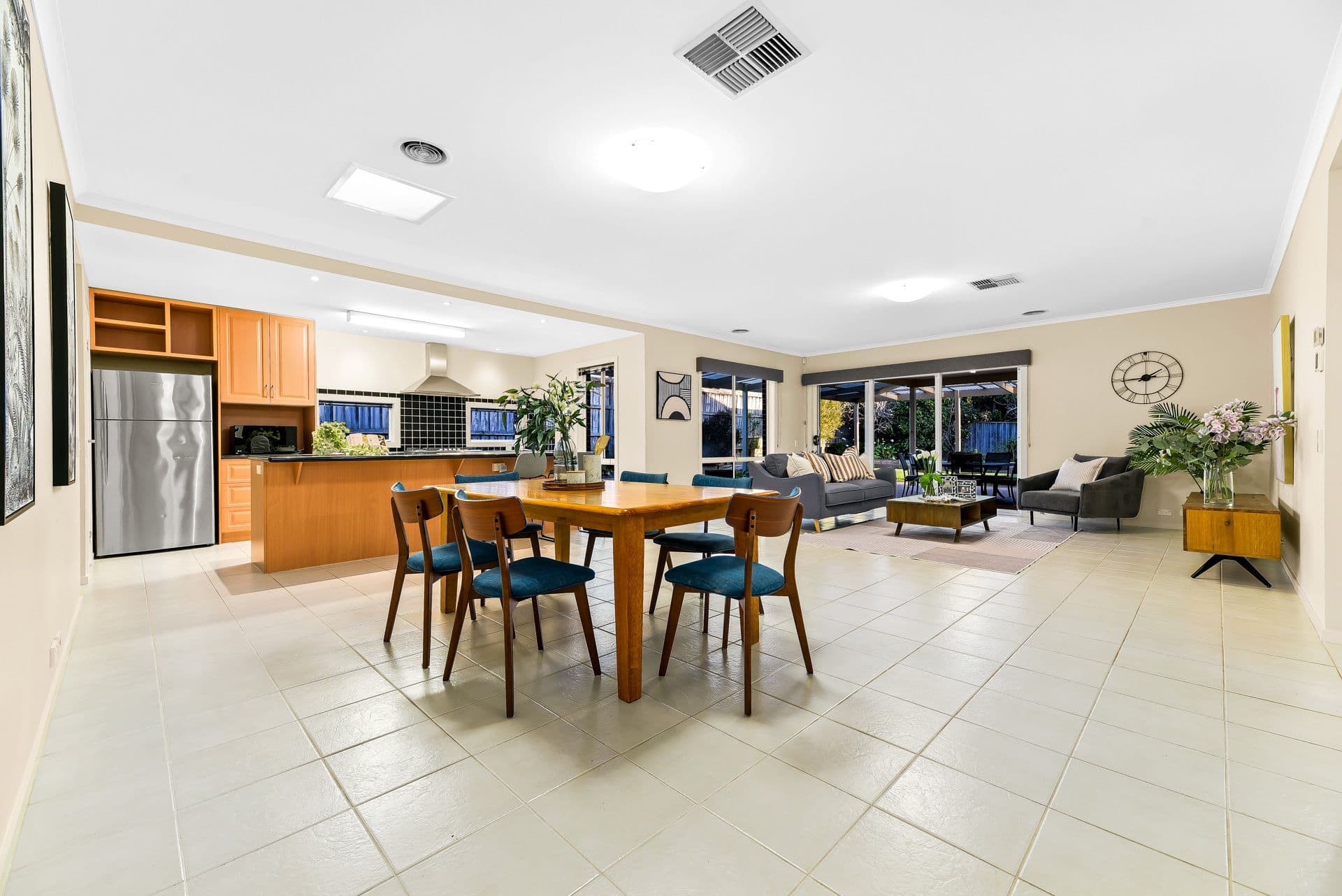 10 Landra Court, Berwick VIC 3806, Berwick - Thumbnail 4
