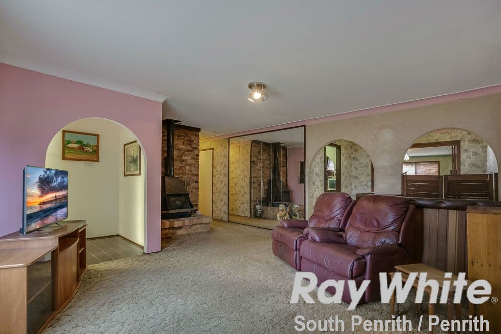 28 Denzil Avenue, St Clair - Thumbnail 2