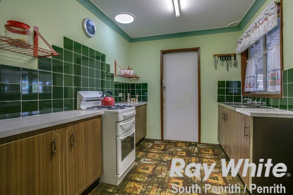 28 Denzil Avenue, St Clair - Thumbnail 3