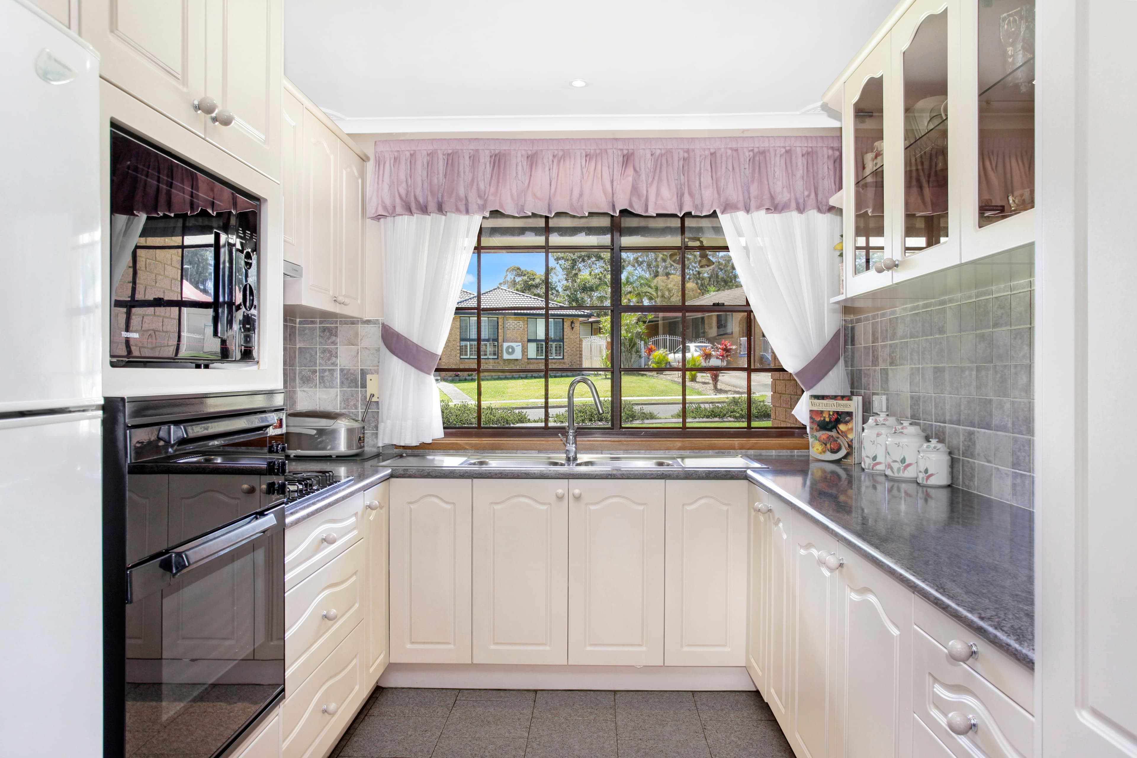 6 Benghazi Street, Bossley Park - Thumbnail 3