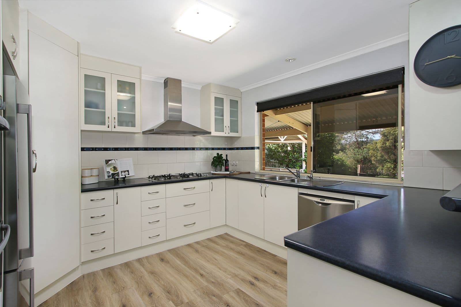 402 Halehaven Crescent, Lavington NSW 2641, Lavington - Thumbnail 2