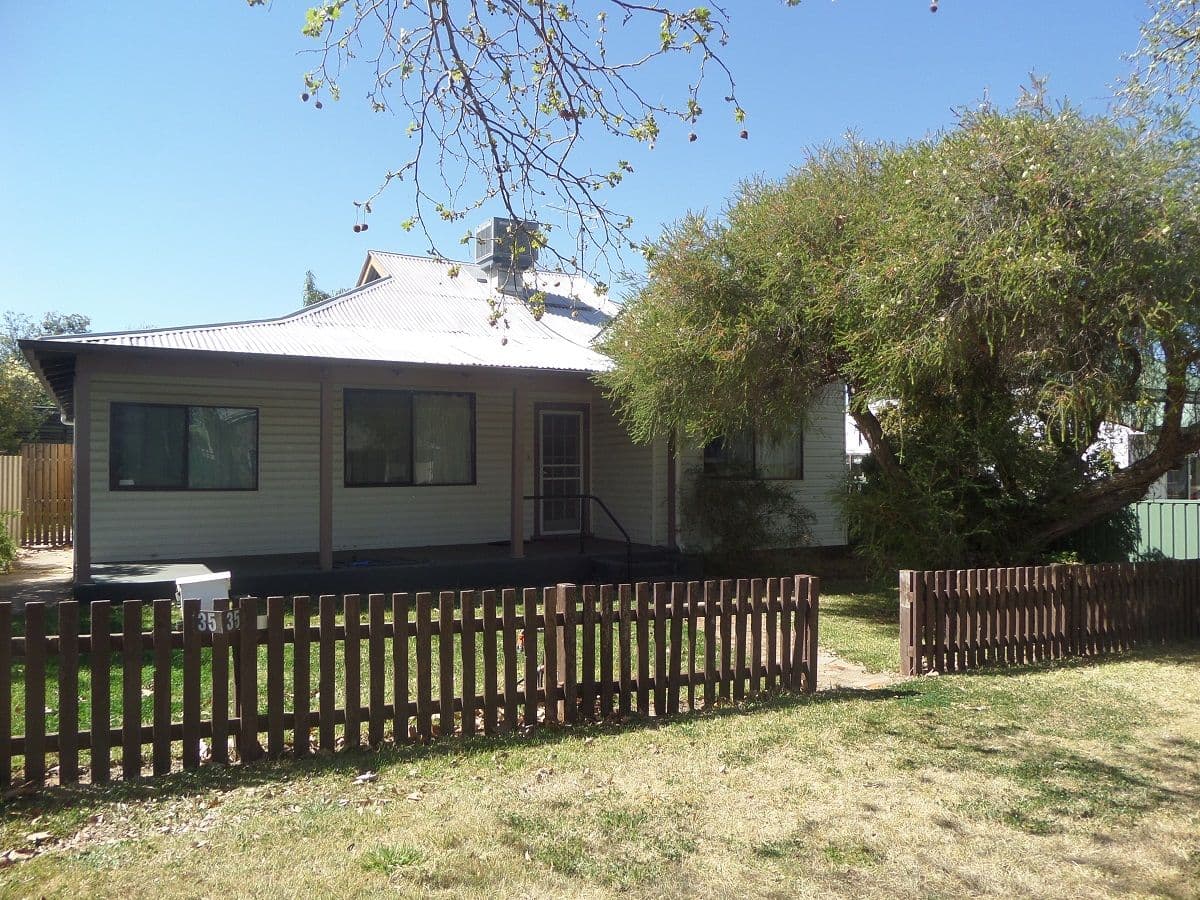 35 Arthur Street, NARRANDERA NSW 2700, Narrandera - Thumbnail 2