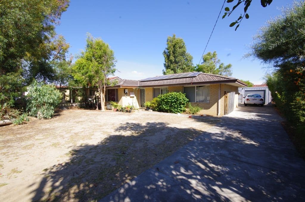 24 Montrose Avenue, Girrawheen WA 6064, Girrawheen - Image 1