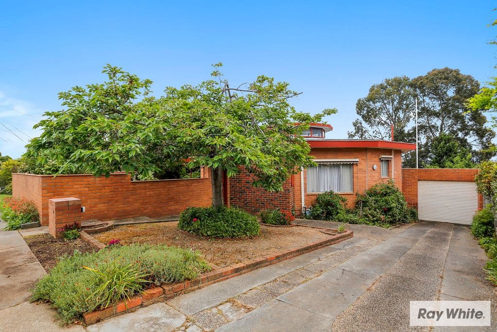15 LINTON Avenue, Templestowe Lower VIC 3107, Templestowe Lower - Thumbnail 2