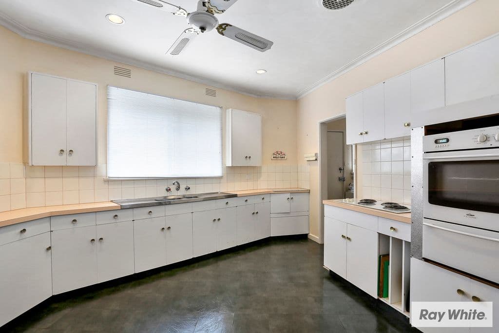15 LINTON Avenue, Templestowe Lower VIC 3107, Templestowe Lower - Thumbnail 8