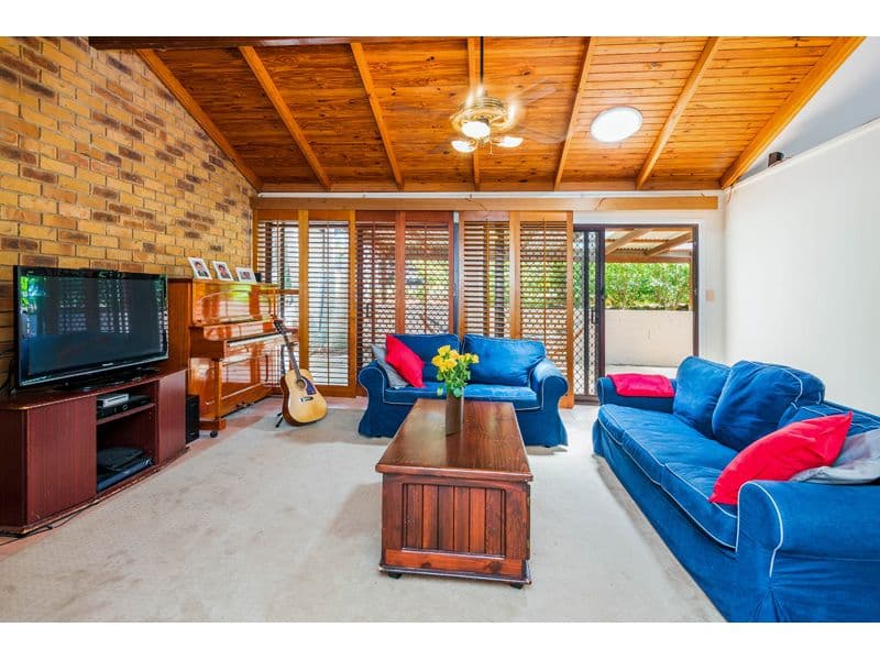 24 Mannetto Street, Wishart QLD 4122, Wishart - Thumbnail 2
