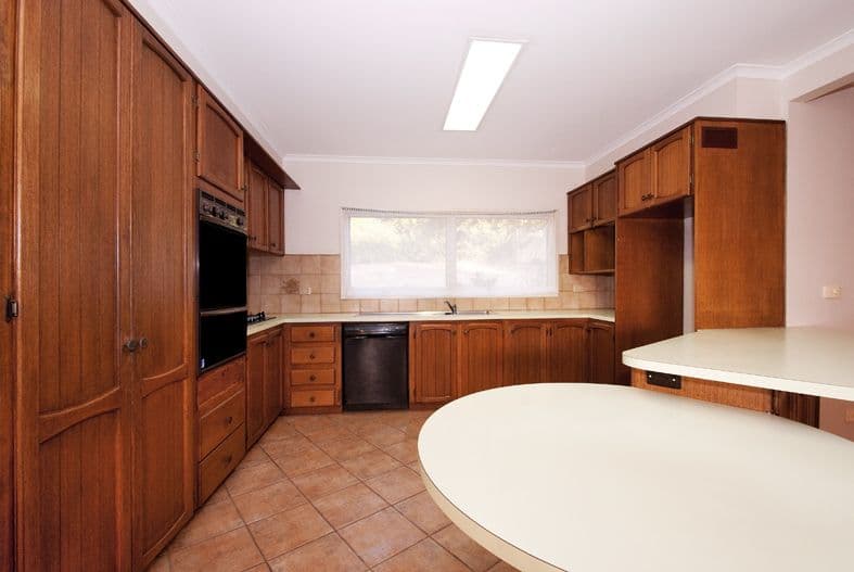 6 BLACKFRIARS Lane, CHIRNSIDE PARK VIC 3116, Chirnside Park - Thumbnail 3