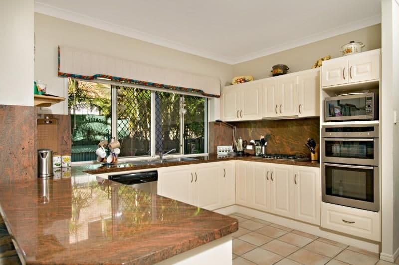 12 Casuarina Street, BRIDGEMAN DOWNS QLD 4035, Bridgeman Downs - Thumbnail 2