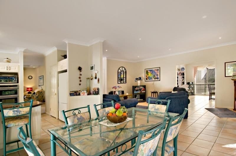 12 Casuarina Street, BRIDGEMAN DOWNS QLD 4035, Bridgeman Downs - Thumbnail 3