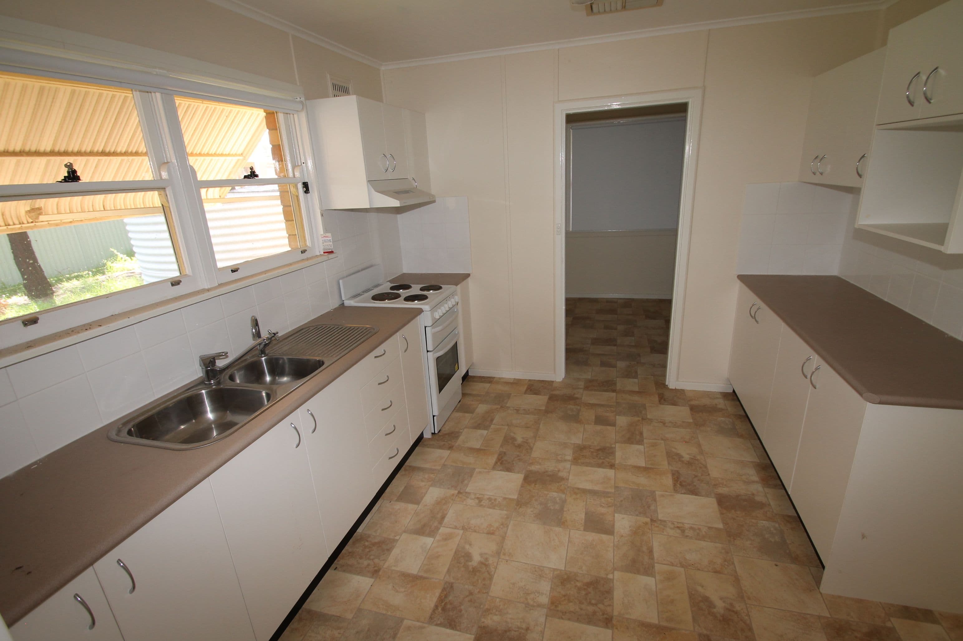 15 O'Neile Street, Blackville - Thumbnail 2