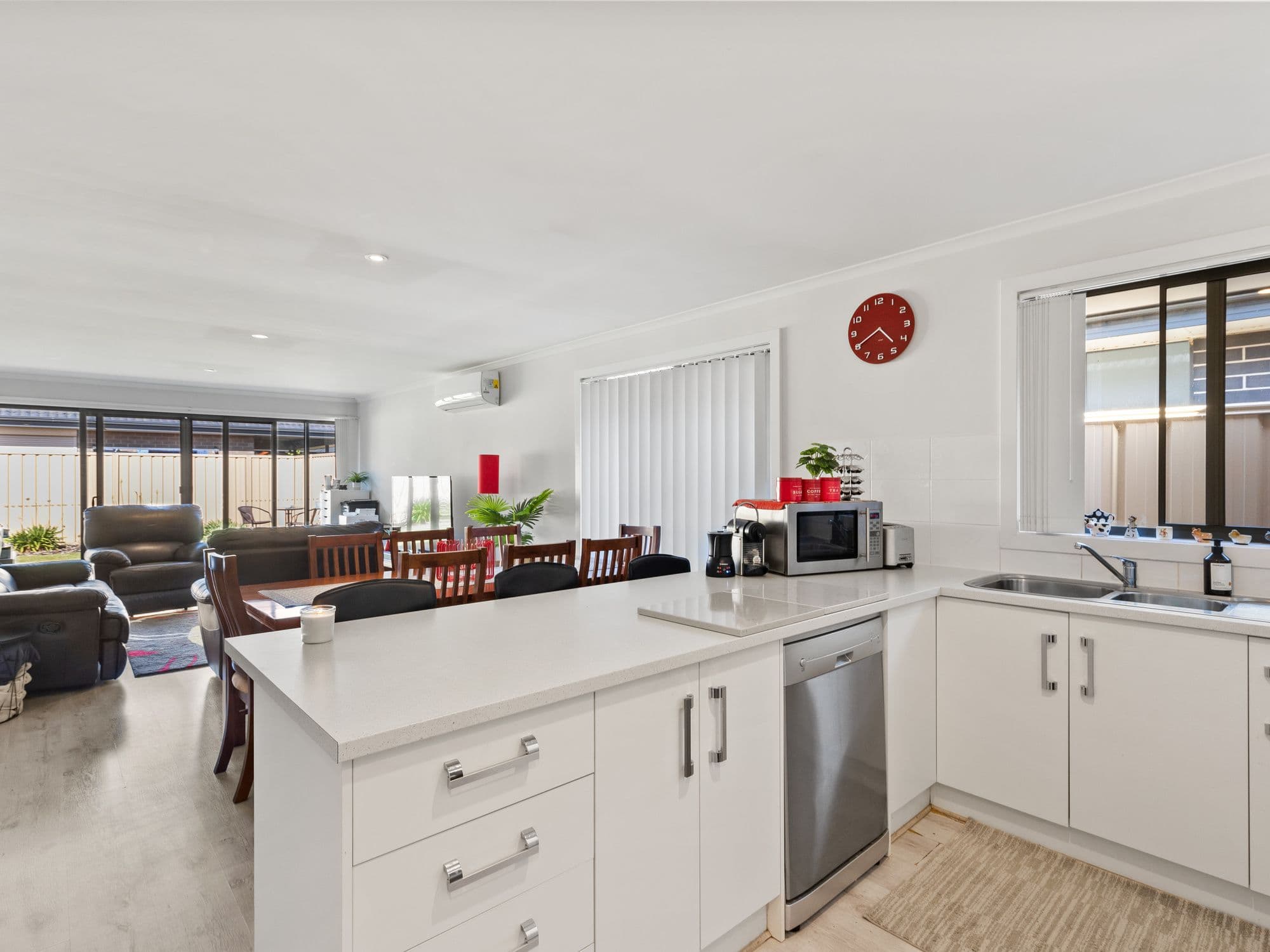 14 Columbus Street, Seaford Meadows SA 5169, Seaford Meadows - Thumbnail 8