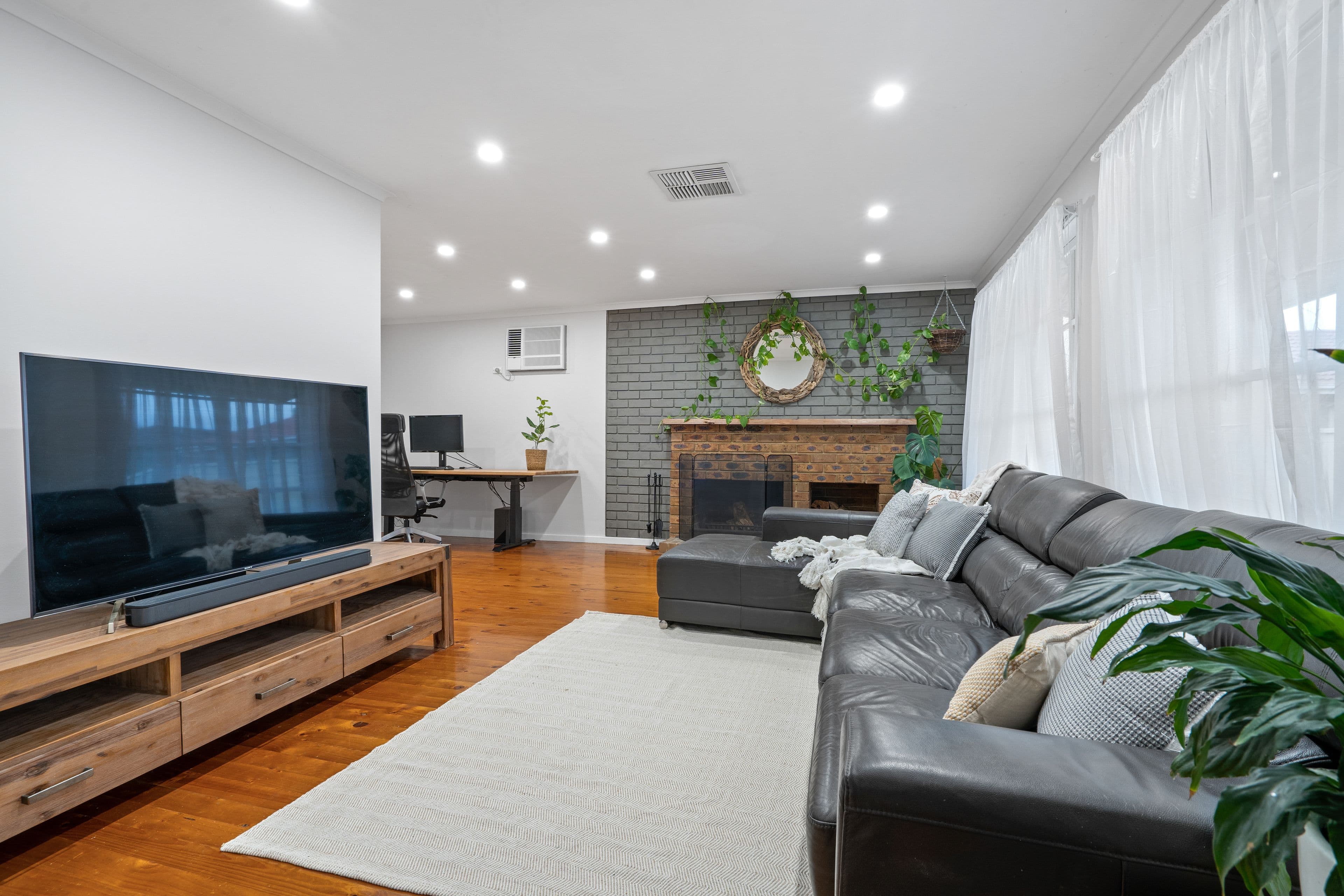 13 Chisholm Court, Mill Park VIC 3082, Mill Park - Thumbnail 2