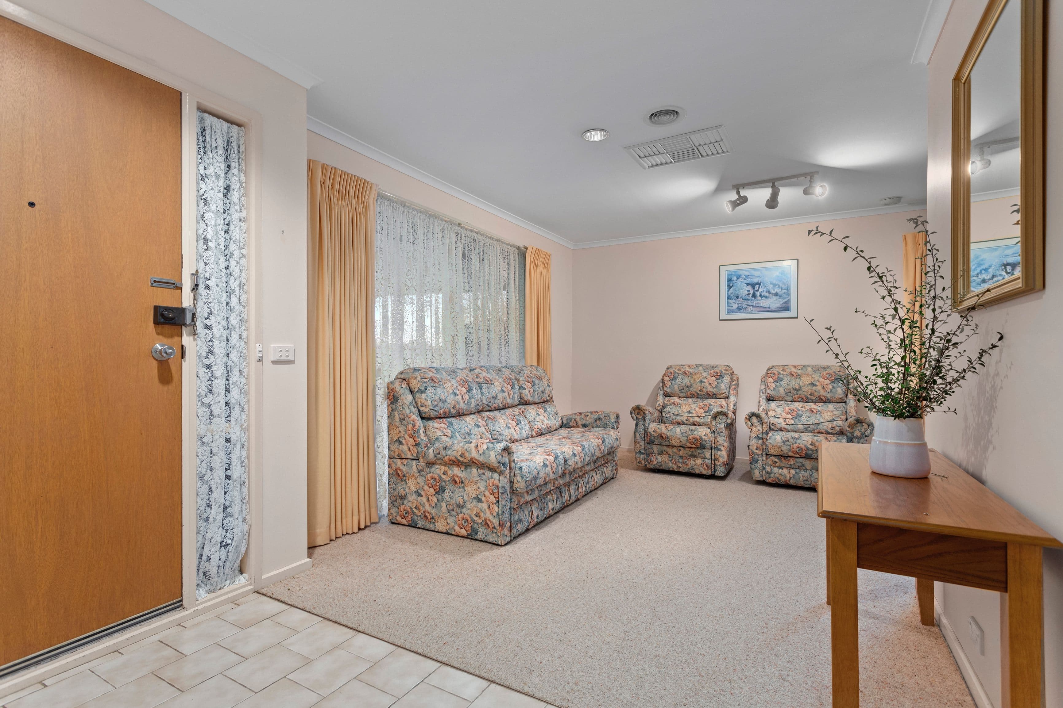 2 Tenby Court, Craigieburn VIC 3064, Craigieburn - Thumbnail 3