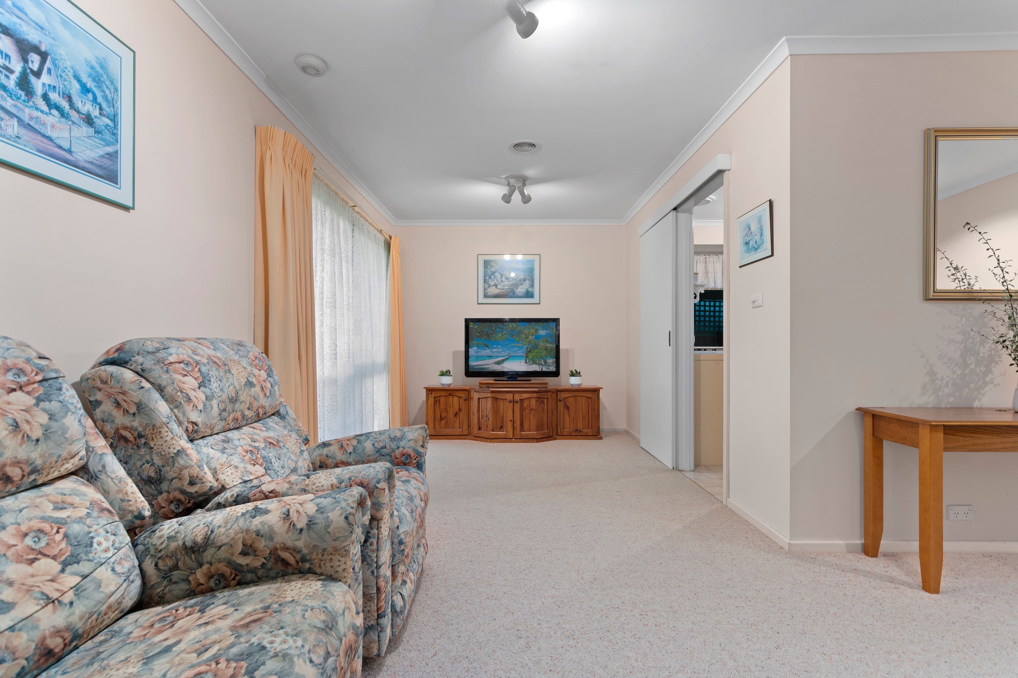2 Tenby Court, Craigieburn VIC 3064, Craigieburn - Thumbnail 4