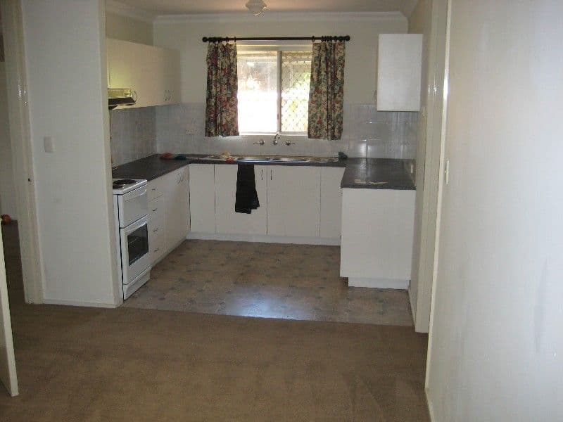19 Lawrence Street, GOSNELLS WA 6110, Gosnells - Thumbnail 3