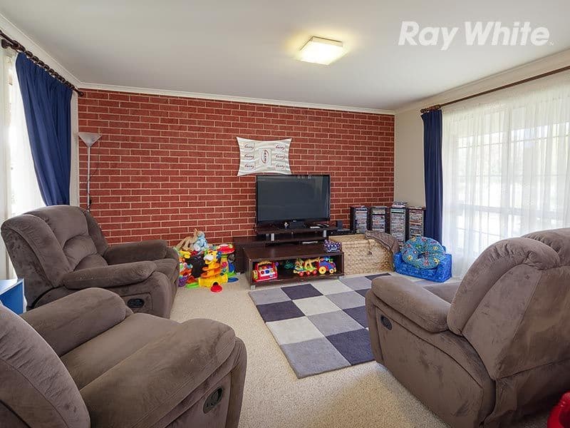 33 Ambrose Crescent, WODONGA VIC 3690, West Wodonga - Thumbnail 3