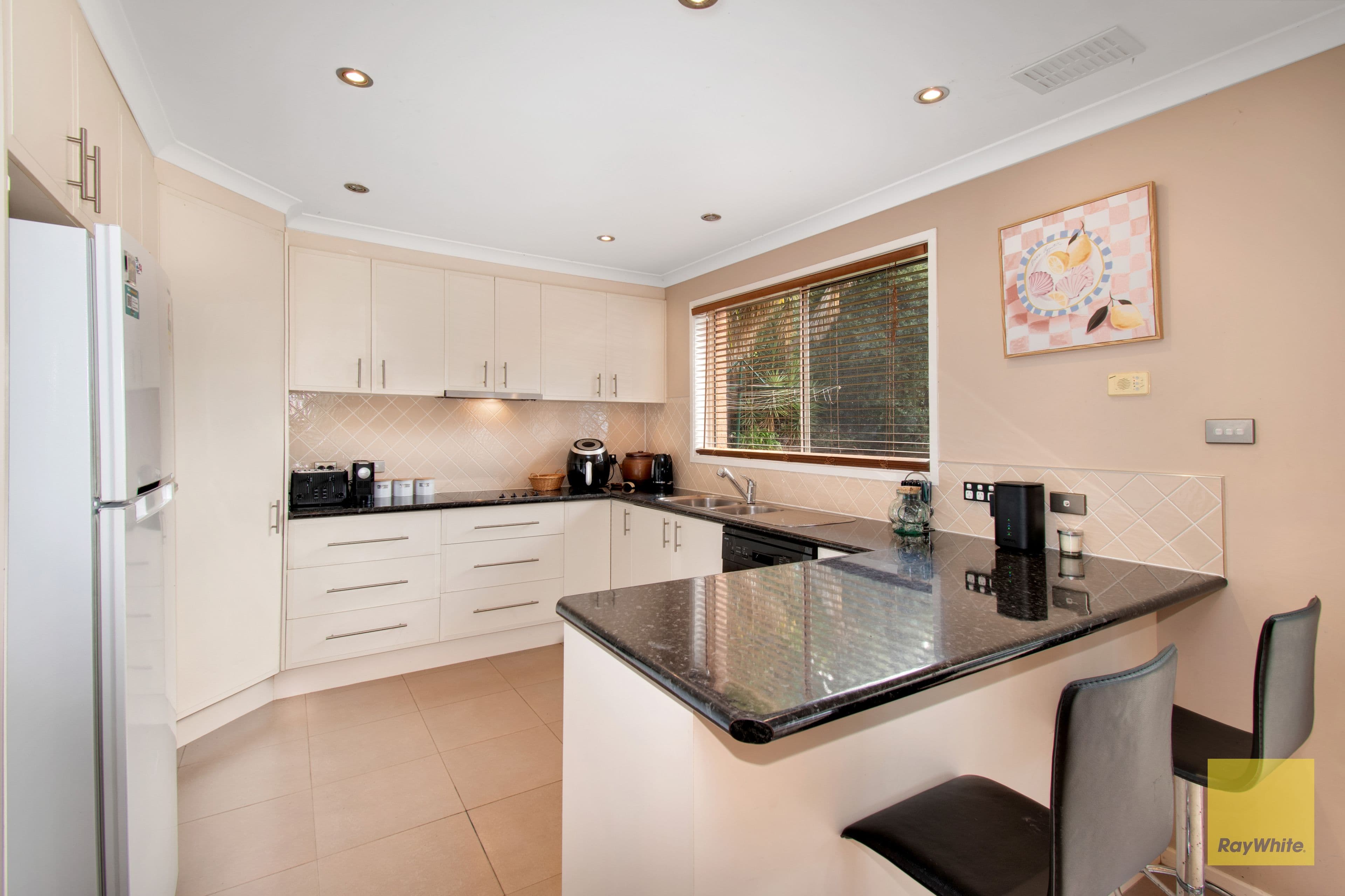 4 Hartog Place, Sunshine Bay NSW 2536, Sunshine Bay - Thumbnail 2