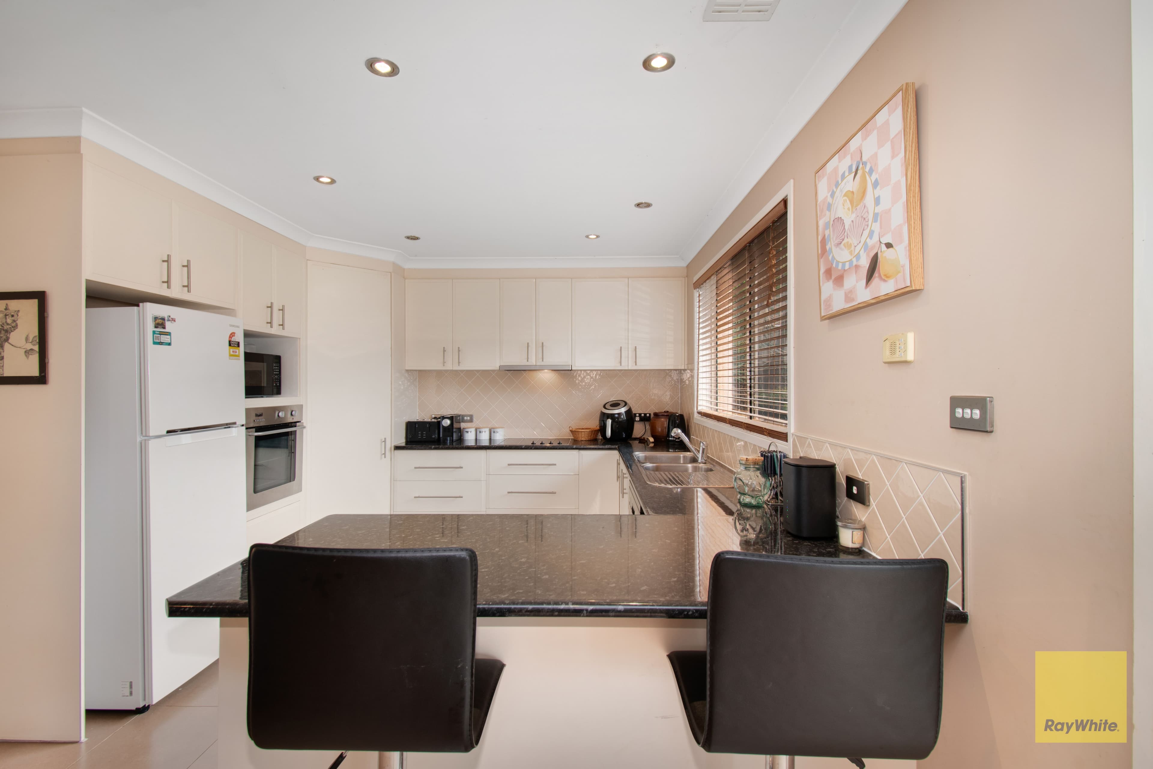 4 Hartog Place, Sunshine Bay NSW 2536, Sunshine Bay - Thumbnail 3