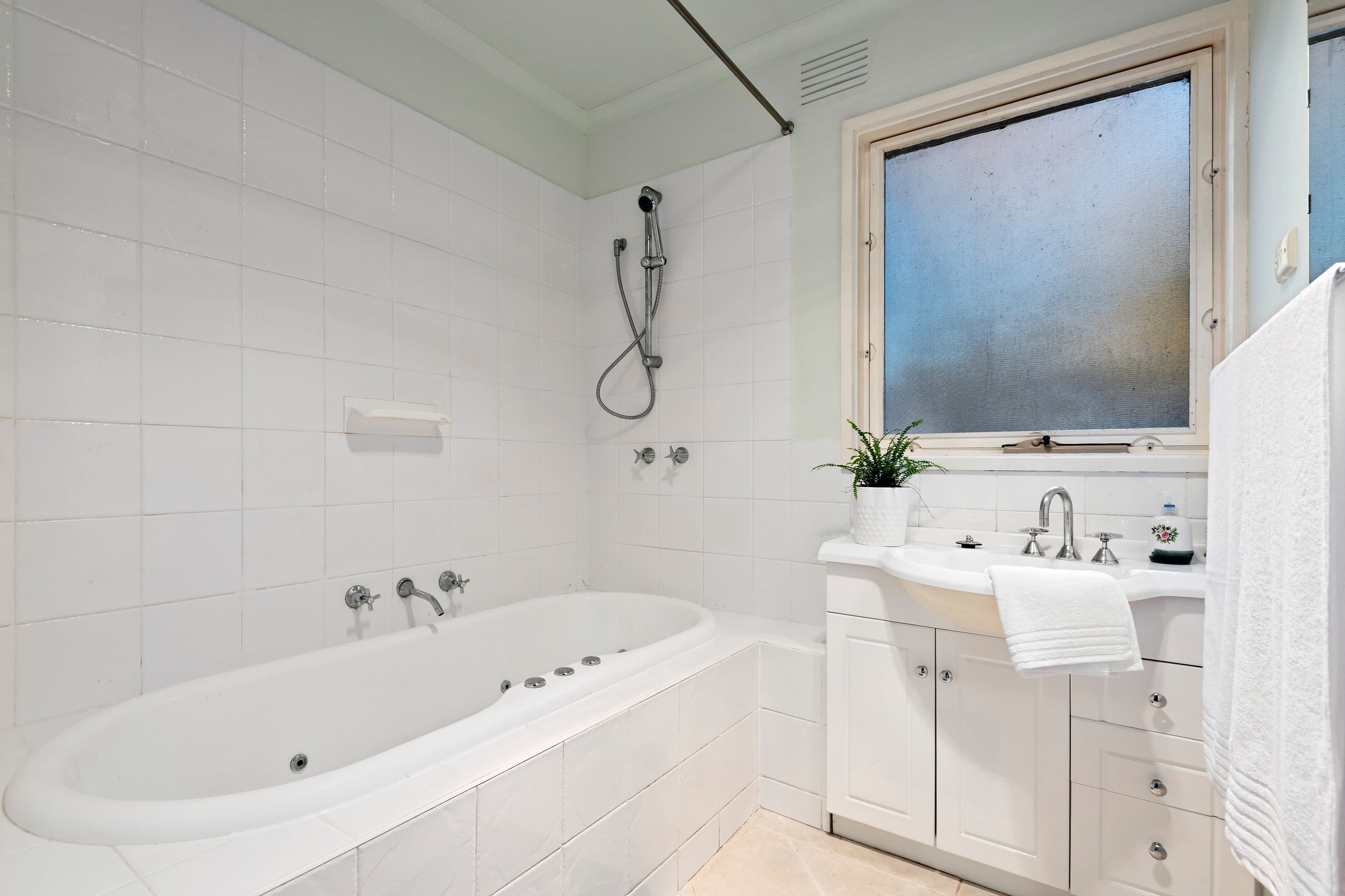 6 Durley Close, Frankston VIC 3199, Frankston - Thumbnail 7