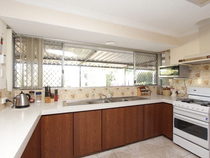 8 Meda Court, GOSNELLS WA 6110, Gosnells - Thumbnail 4