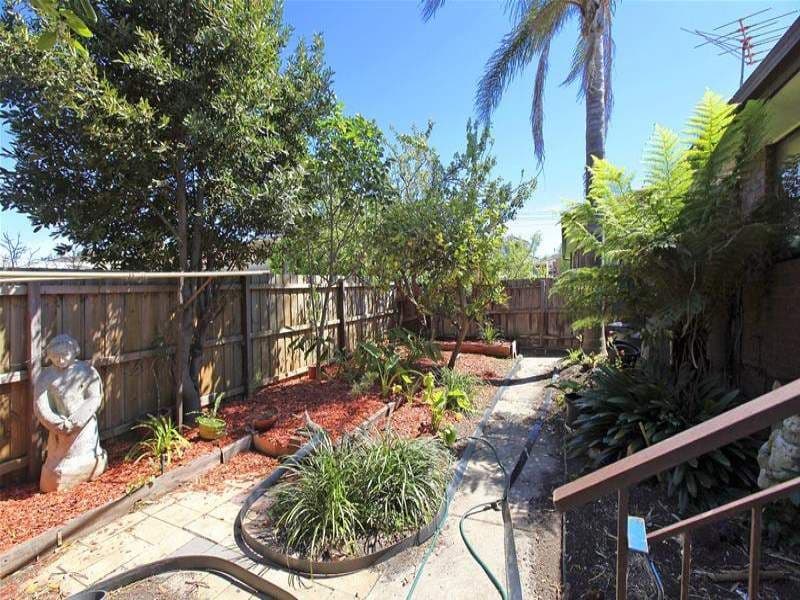 12 Merino Street, RESERVOIR VIC 3073, Reservoir - Thumbnail 8