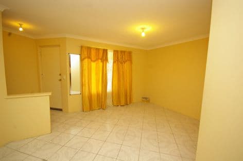 10 Cootha Court, BALLAJURA WA 6066, Ballajura - Thumbnail 2
