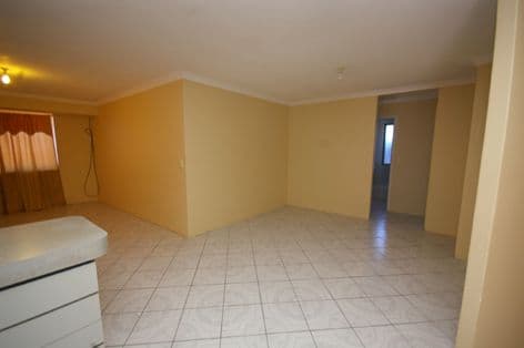 10 Cootha Court, BALLAJURA WA 6066, Ballajura - Thumbnail 4