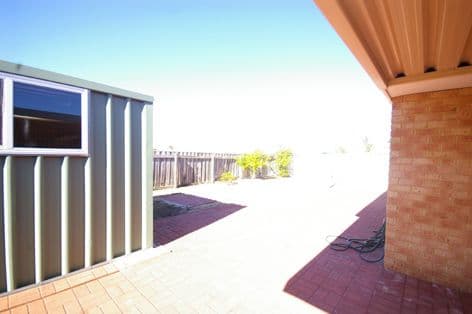 10 Cootha Court, BALLAJURA WA 6066, Ballajura - Thumbnail 6