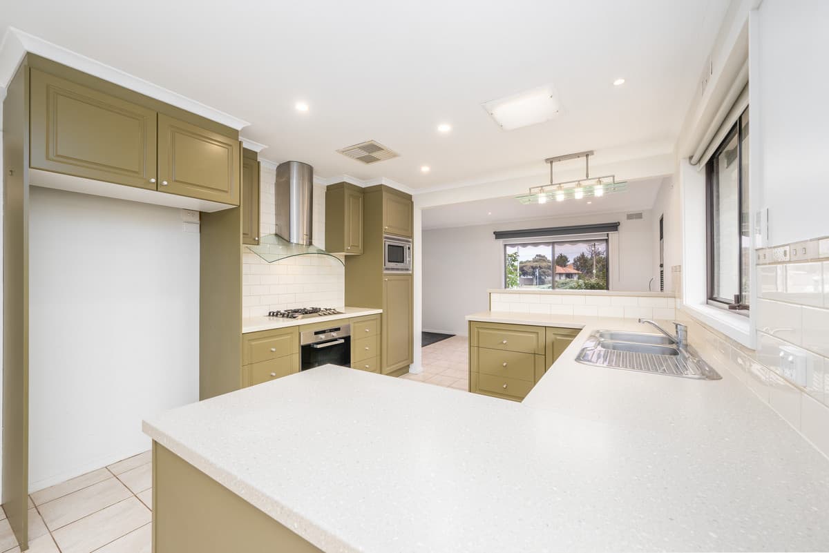 93 Numurkah Road, SHEPPARTON VIC 3630, Shepparton - Thumbnail 2