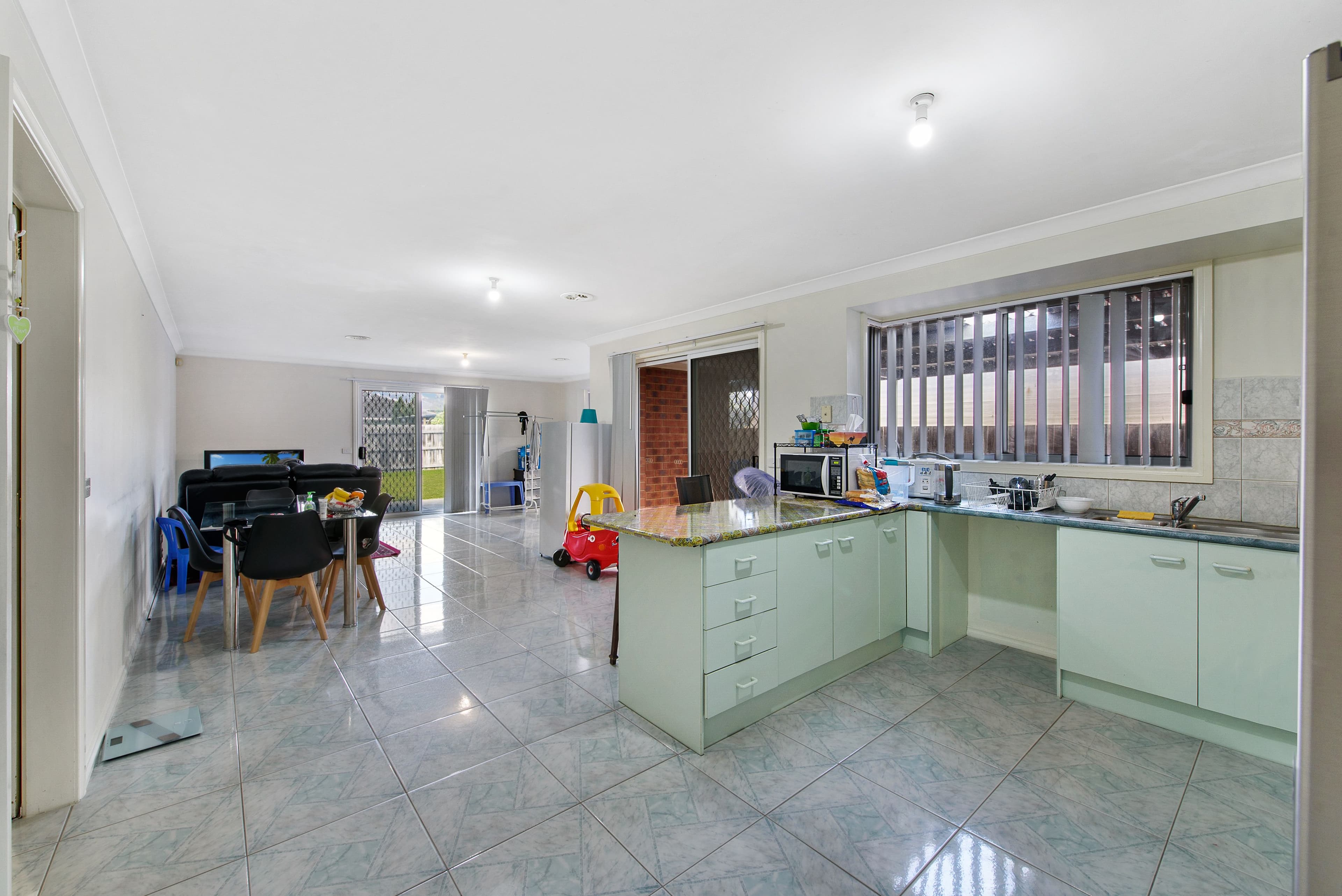 9 Chatterton Drive, Delahey VIC 3037, Delahey - Thumbnail 3
