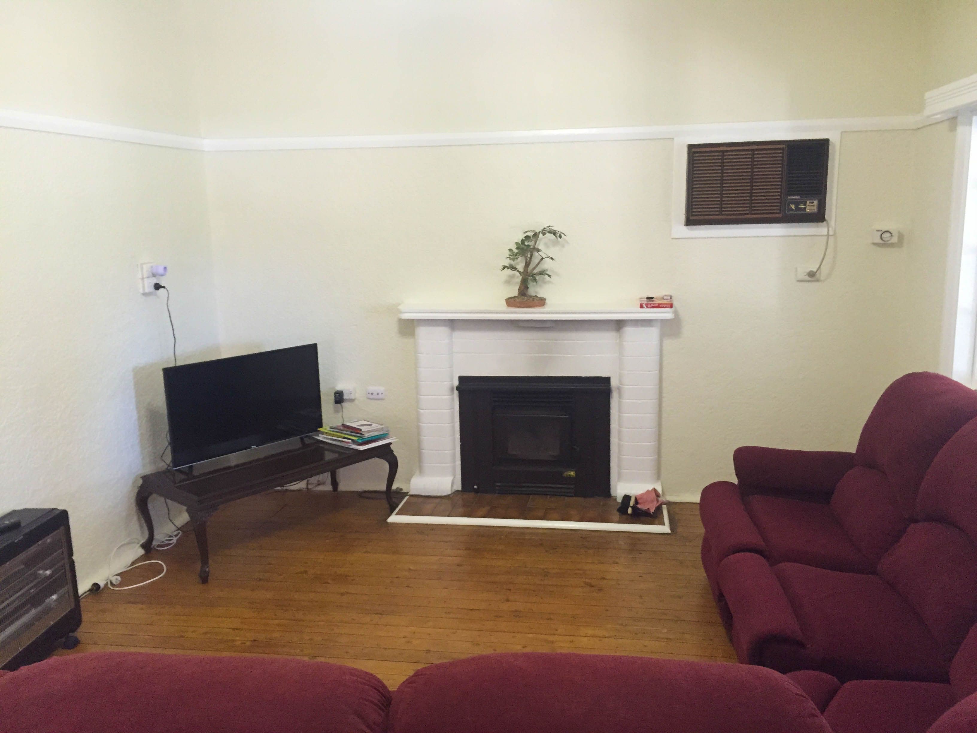 146 Larmer Street, Narrandera - Thumbnail 5