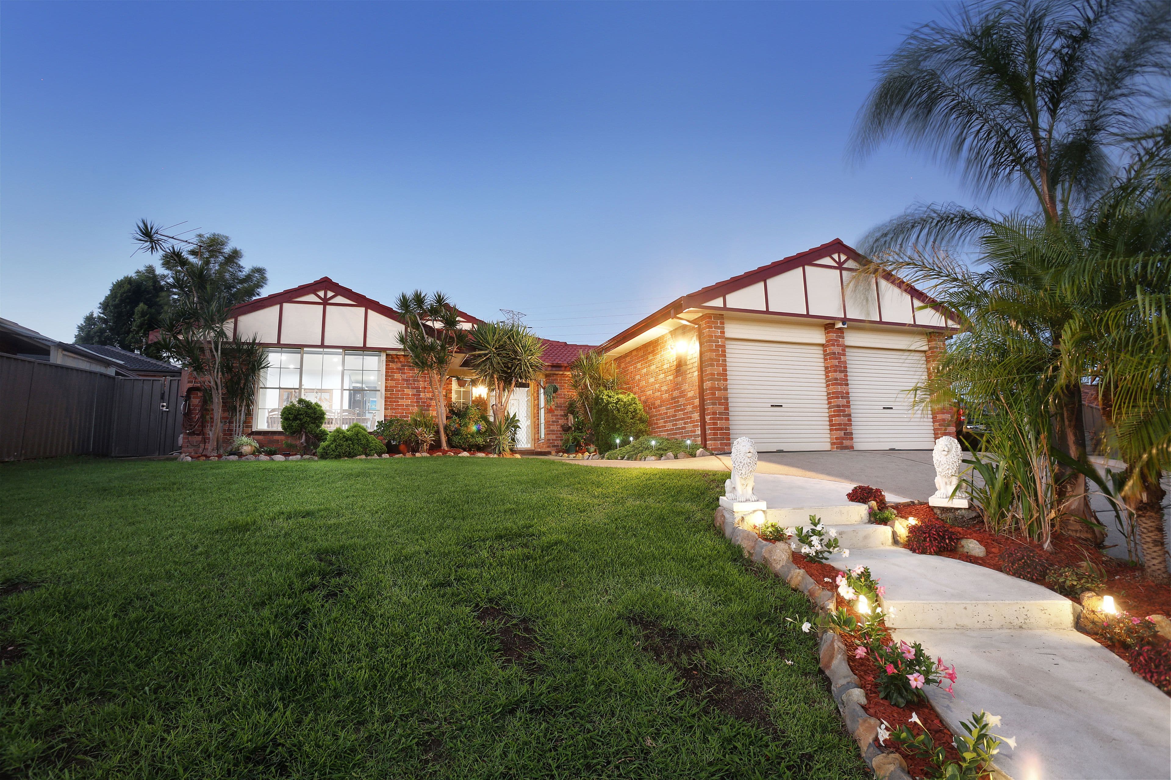 2 Medcalfe Place, Edensor Park - Image 1