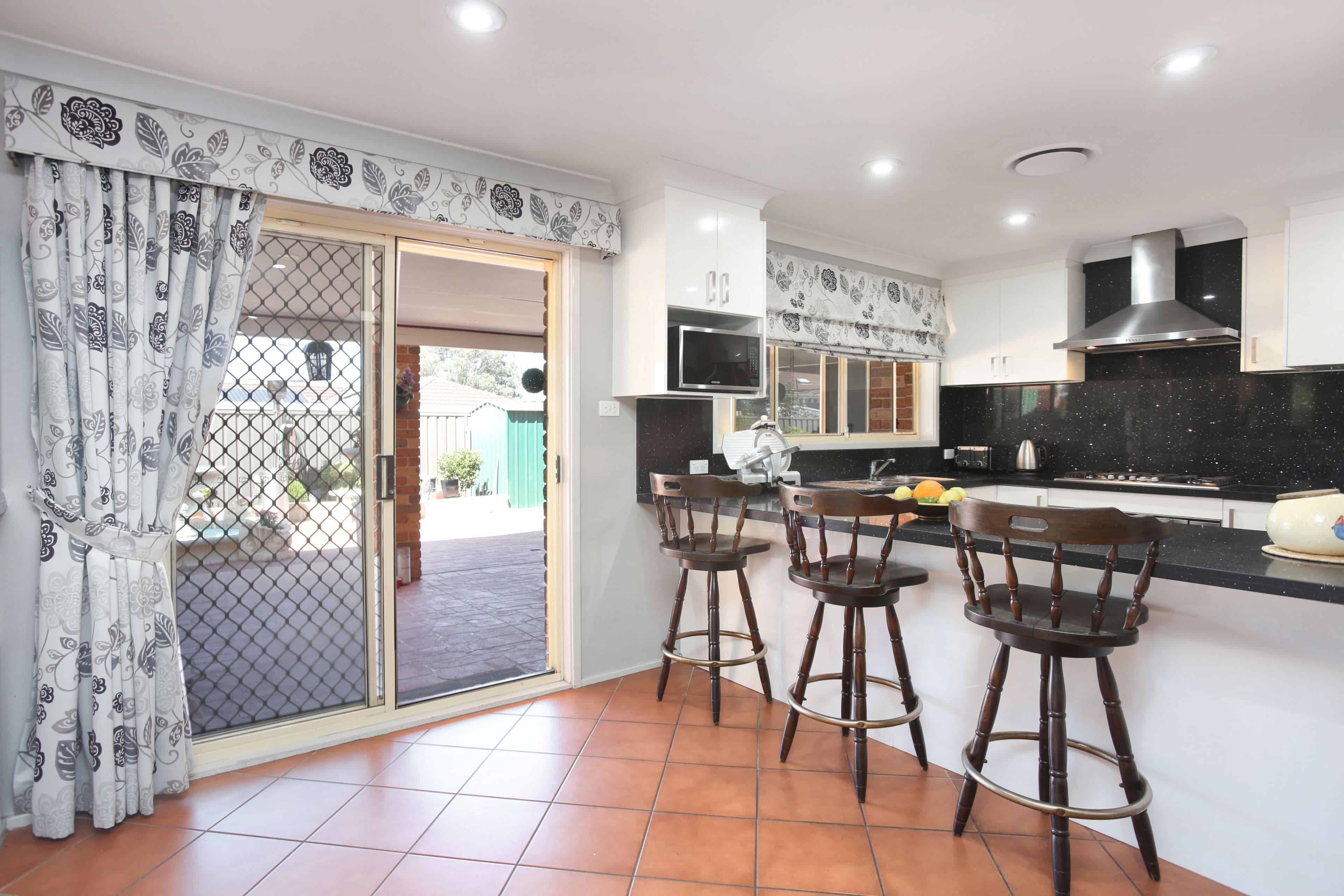 2 Medcalfe Place, Edensor Park - Thumbnail 4