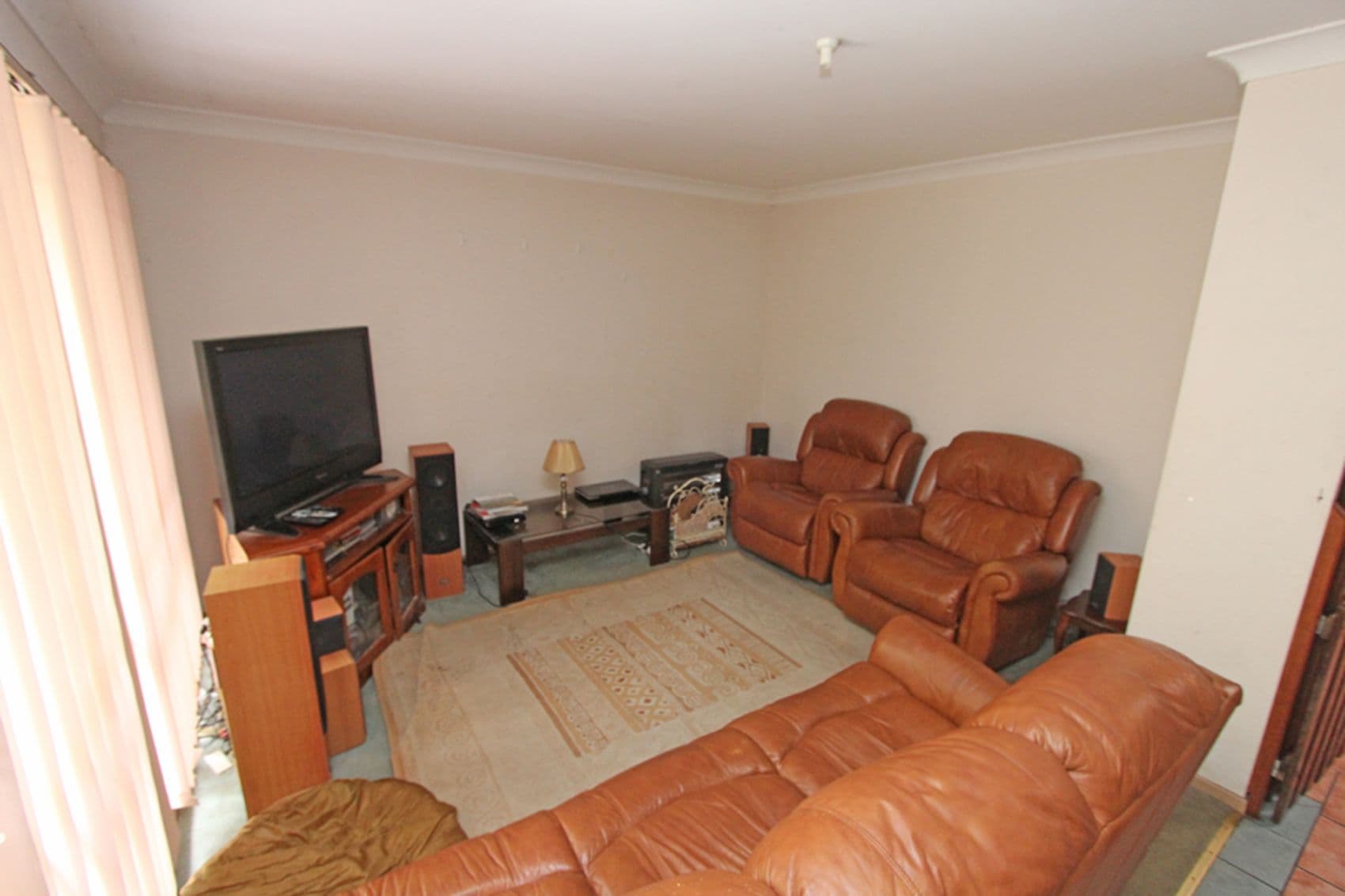 10 Merideth Place, GREEN POINT NSW 2251, Green Point - Thumbnail 2