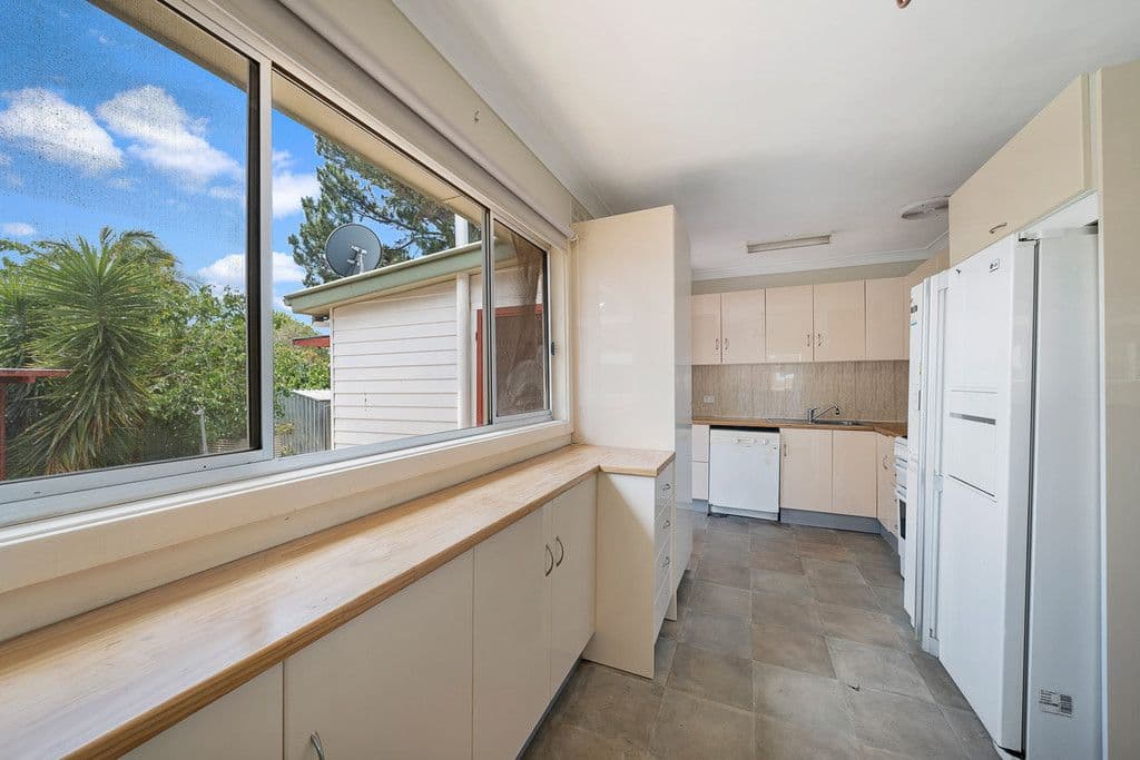 9 Knapp Avenue, Nowra - Thumbnail 3