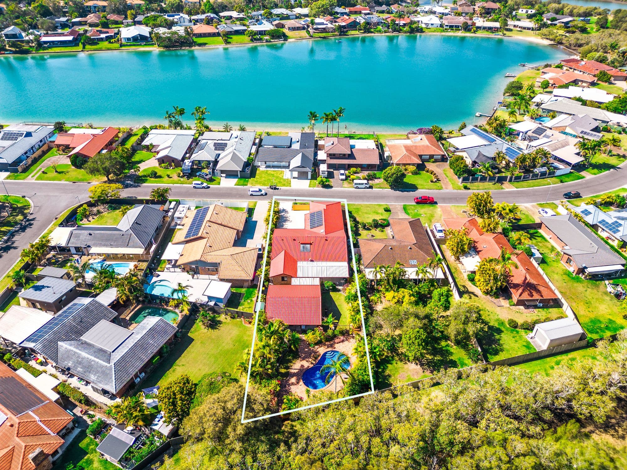 26 Cyclades Crescent, Currumbin Waters QLD 4223, Currumbin Waters - Thumbnail 2