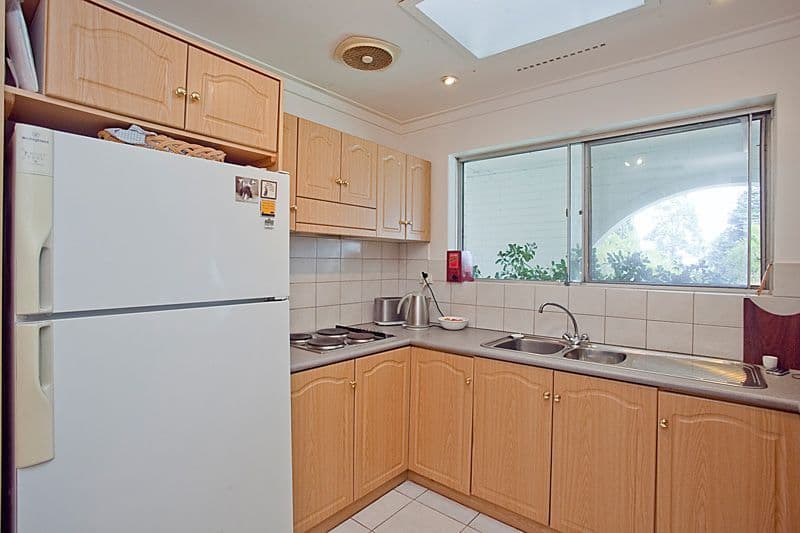 7 Thornton Place, GOOSEBERRY HILL WA 6076, Gooseberry Hill - Thumbnail 5