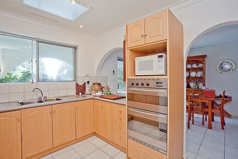 7 Thornton Place, GOOSEBERRY HILL WA 6076, Gooseberry Hill - Thumbnail 6
