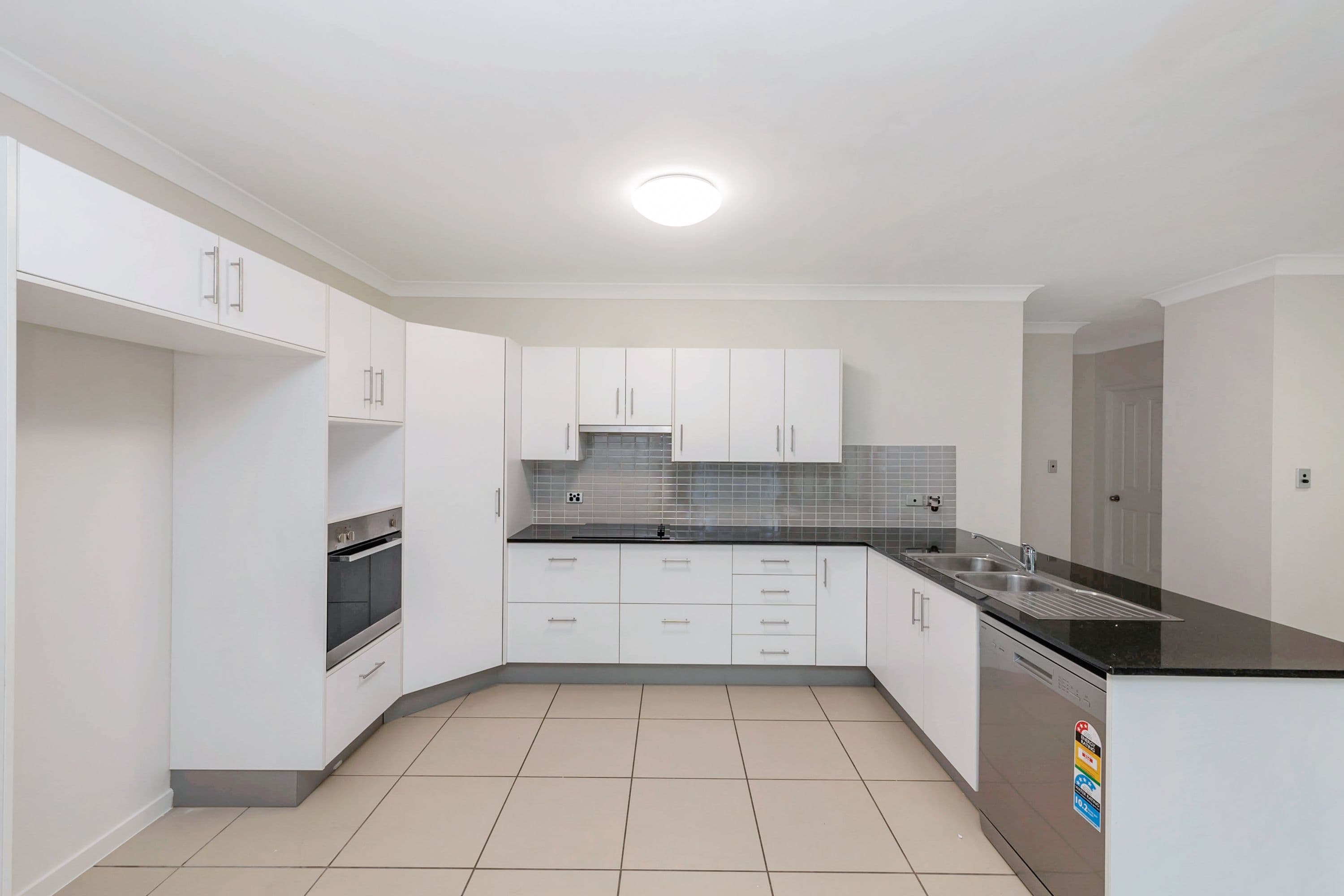 5 Kirrama Court, Bushland Beach QLD 4818, Bushland Beach - Thumbnail 4