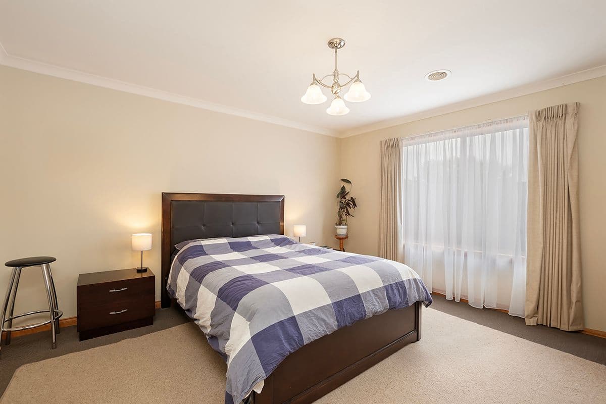 31 McPherson Crescent, Warrnambool VIC 3280, Warrnambool - Thumbnail 5