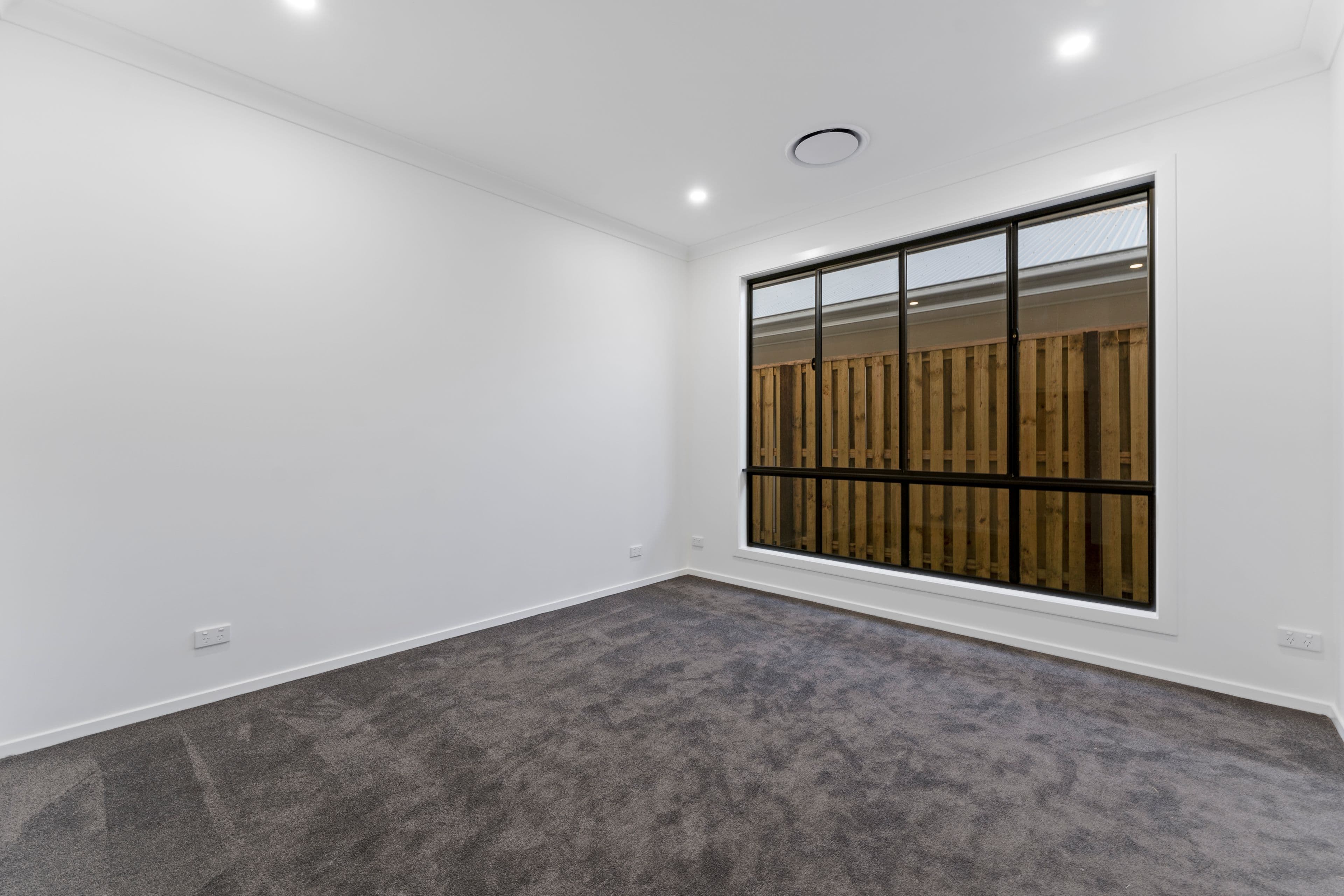 6 Rose Street, Logan Reserve QLD 4133, Logan Reserve - Thumbnail 3