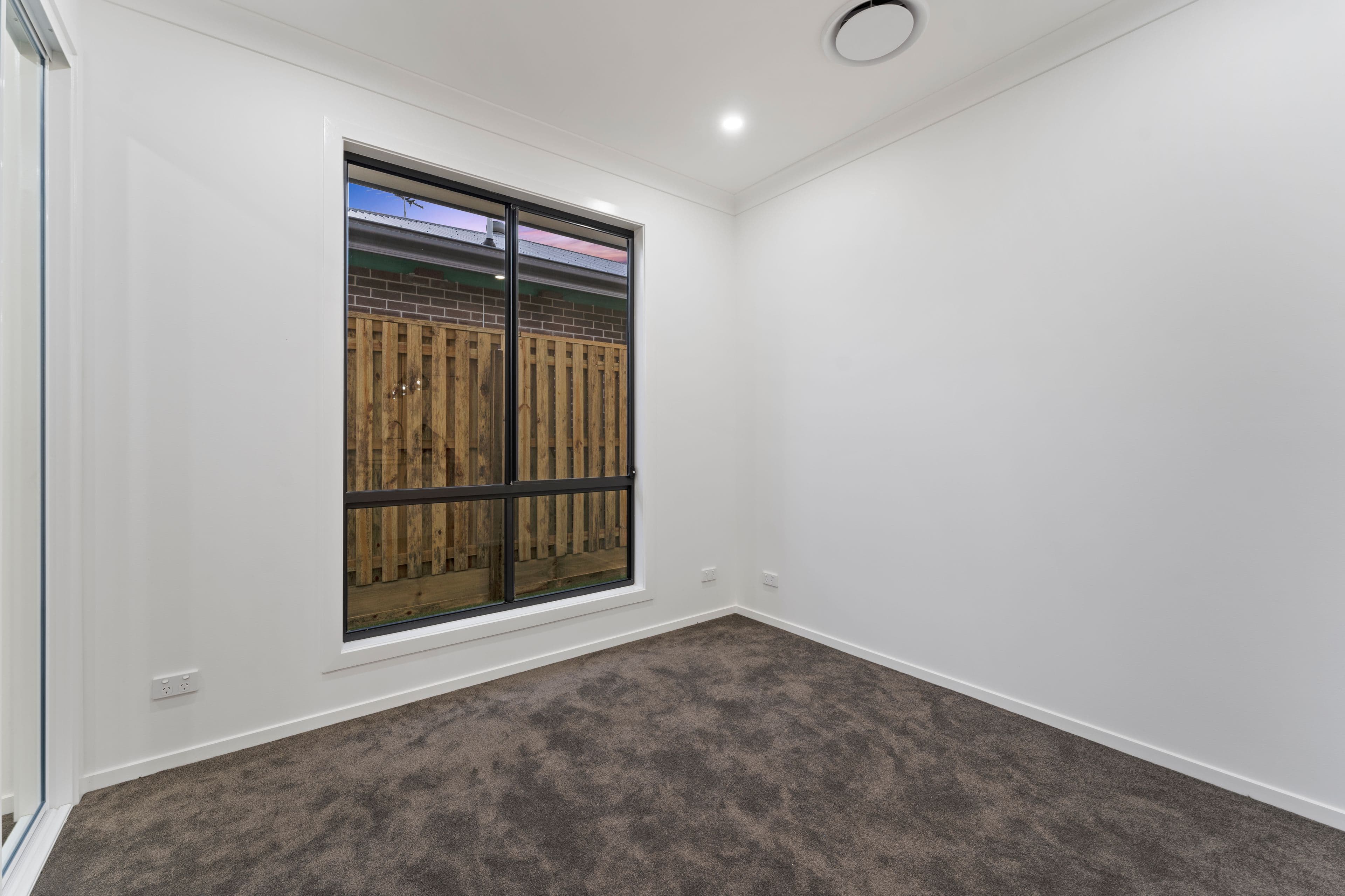 6 Rose Street, Logan Reserve QLD 4133, Logan Reserve - Thumbnail 8